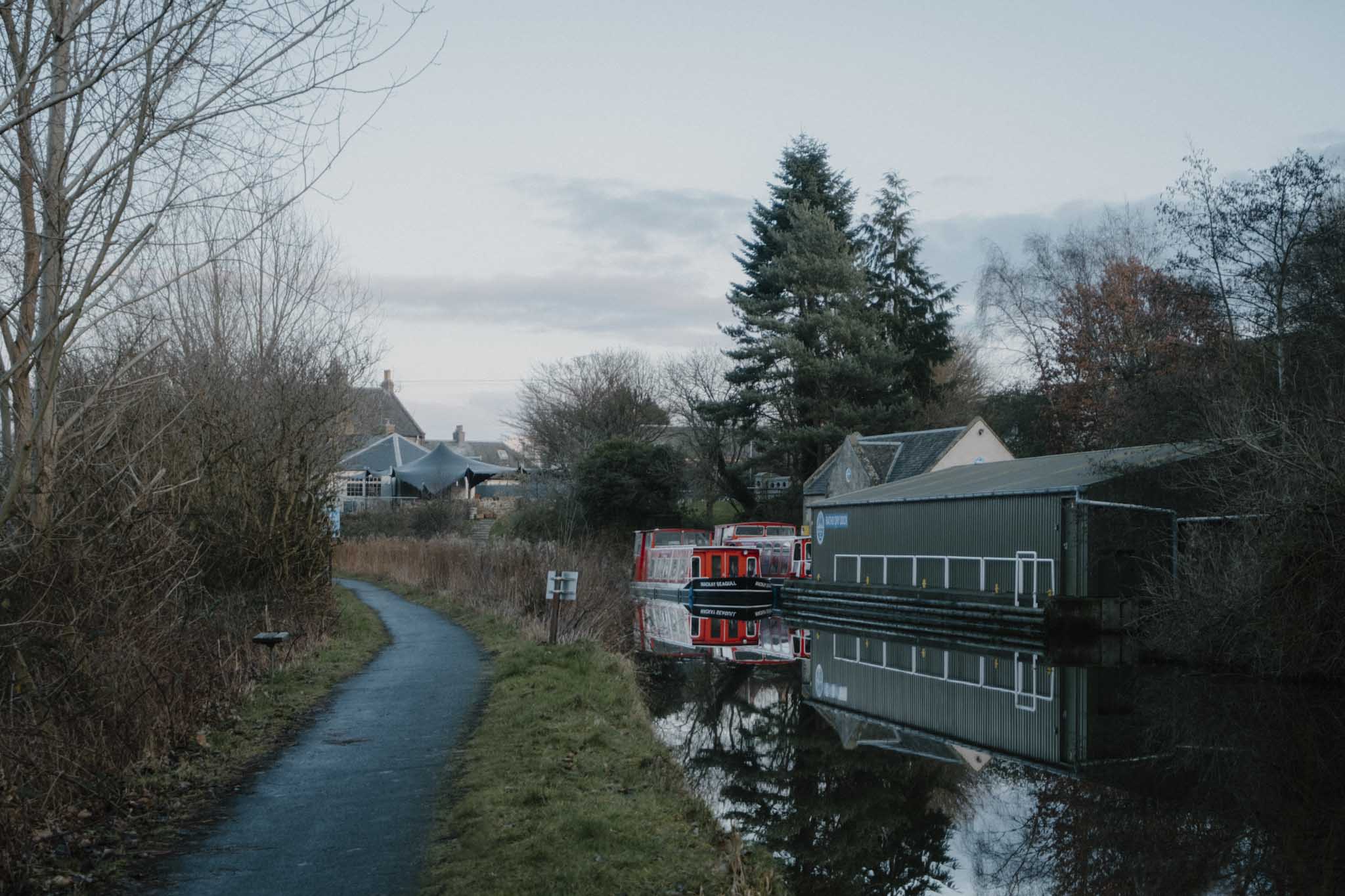 Approaching Ratho marina